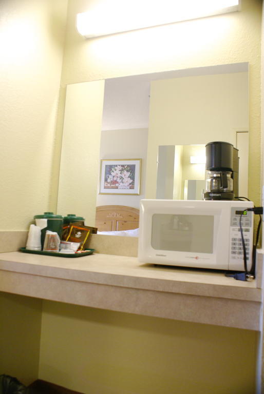 Lexington Inn & Suites Columbus-Polaris Εξωτερικό φωτογραφία